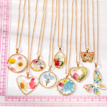 Casual Flower Petal Butterfly Alloy Resin Women's Pendant Necklace 1 Piece