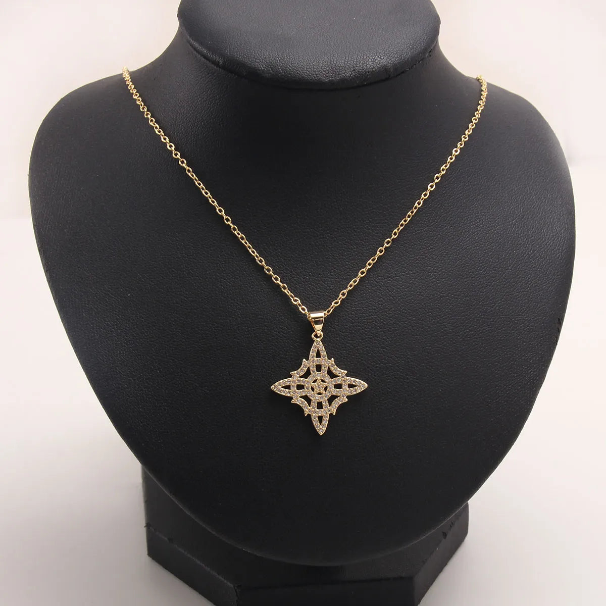 Casual Geometric Copper Plating Inlay Zircon Gold Plated Pendant Necklace