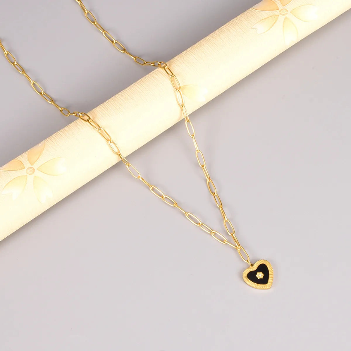 Casual Heart Shape Titanium Steel Plating 18k Gold Plated Pendant Necklace