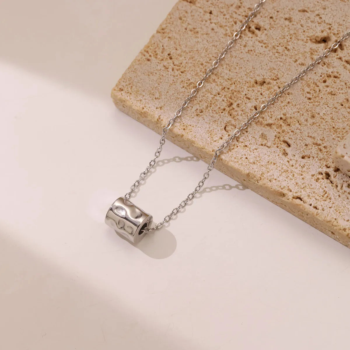 Casual Hip-hop Simple Style Solid Color Stainless Steel Plating White Gold Plated Gold Plated Pendant Necklace