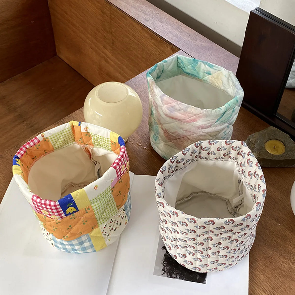 Casual Lattice Flower Cotton Polyester Storage Bag