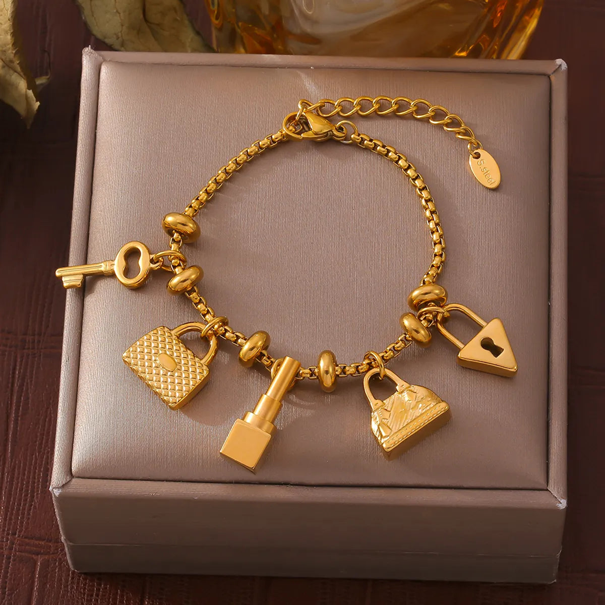 Casual Luxurious Modern Style Key Lock Titanium Steel 18K Gold Plated Bracelets In Bulk