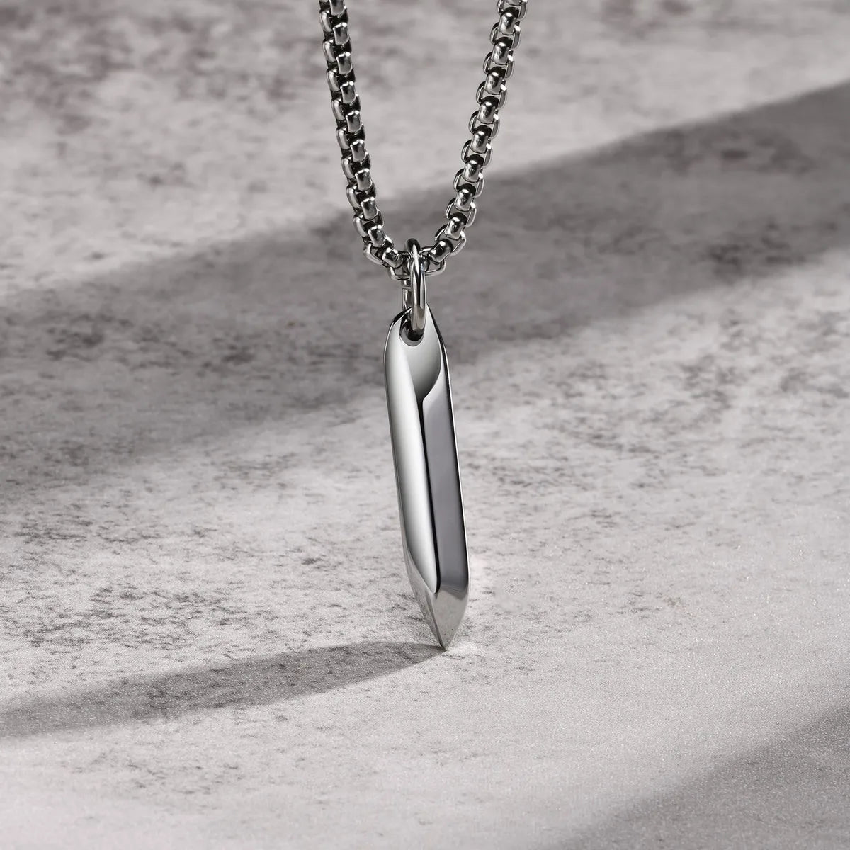 304 Stainless Steel Casual Modern Style Commute Solid Color Pendant Necklace