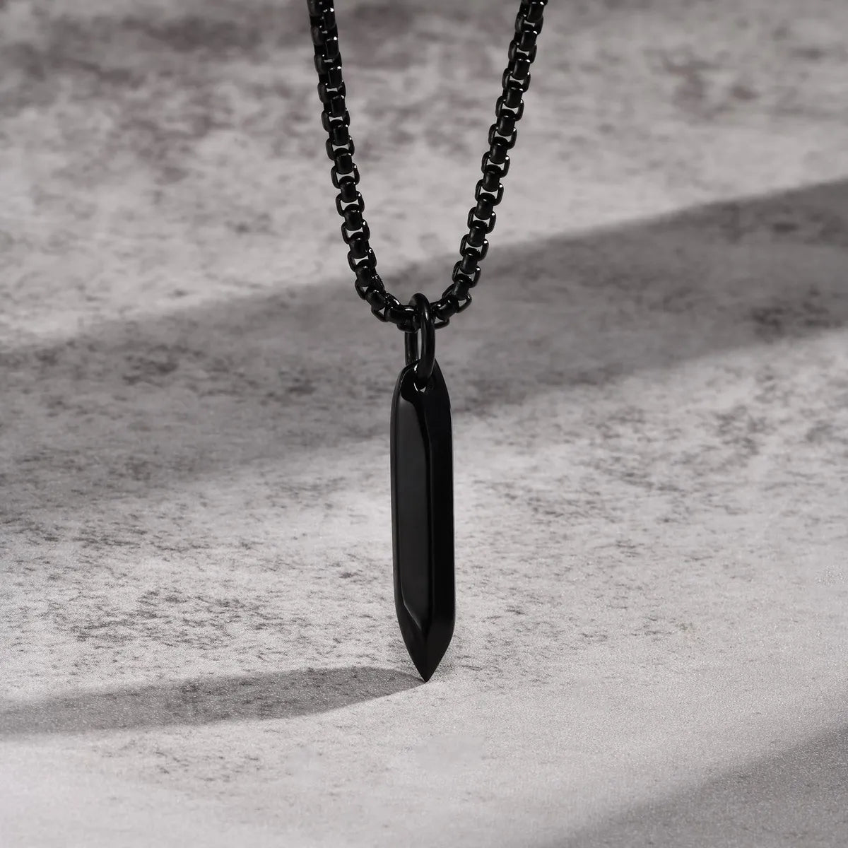 304 Stainless Steel Casual Modern Style Commute Solid Color Pendant Necklace