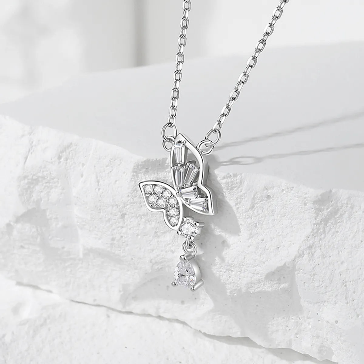 Casual Modern Style Commute Water Droplets Butterfly Sterling Silver Polishing Plating Inlay Zircon Pendant Necklace