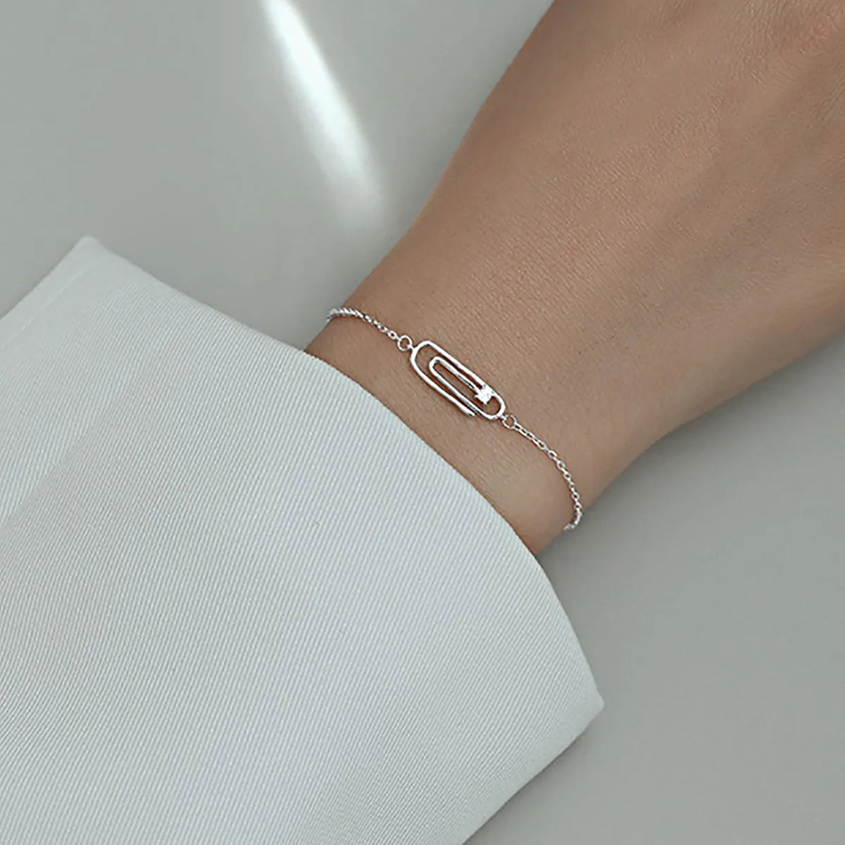 Casual Paper Clip Solid Color Sterling Silver Plating Inlay Rhinestones Silver Plated Bracelets