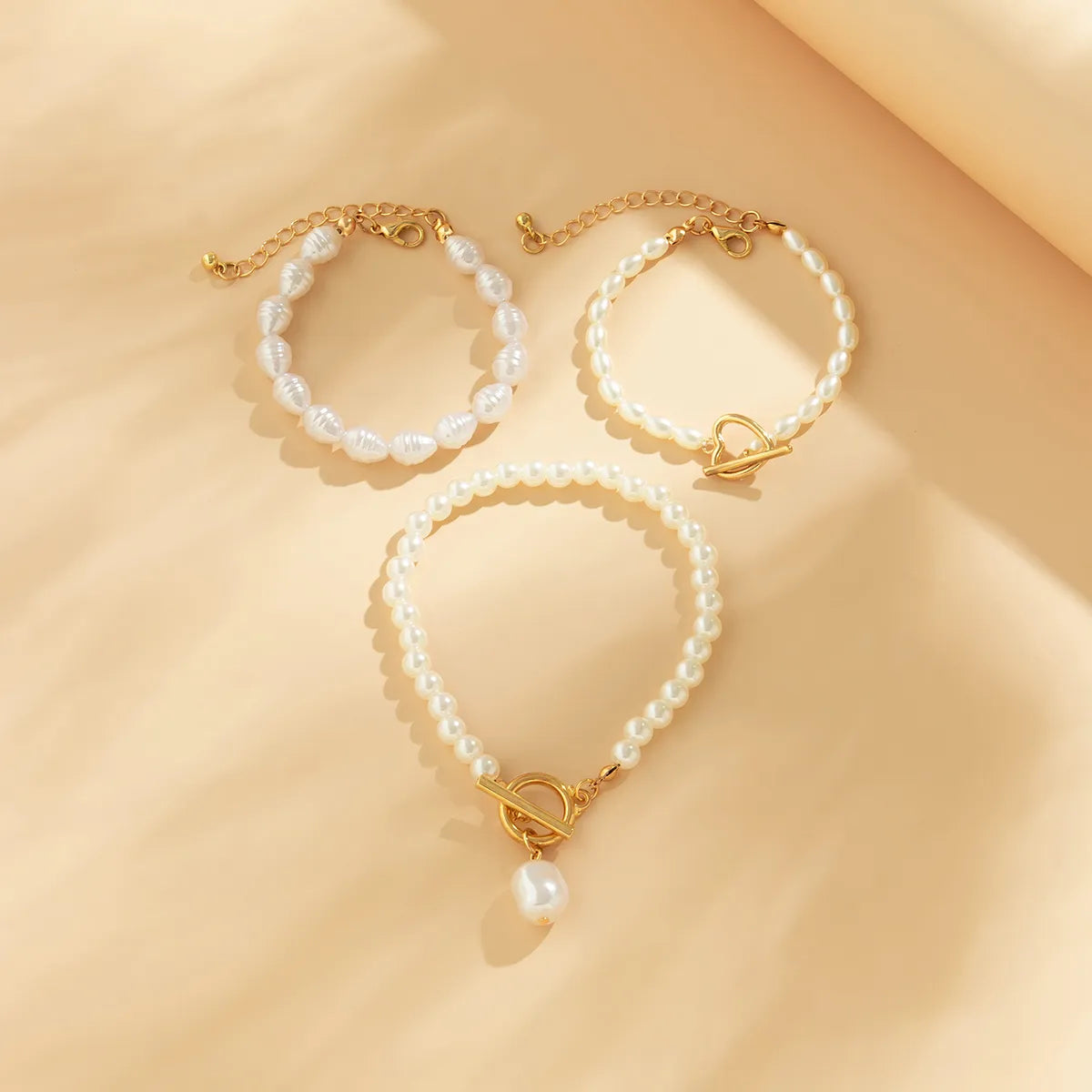 Casual Retro Commute Irregular Round Heart Shape Artificial Pearl Alloy Women's Bracelets Necklace