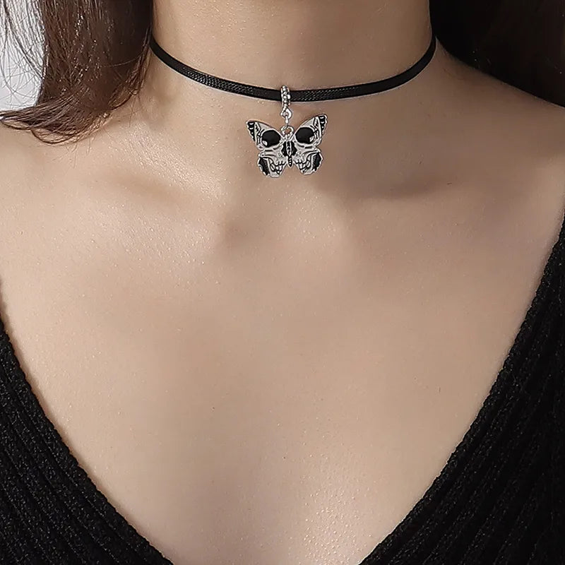 Casual Retro Punk Butterfly Alloy Acrylic Wholesale Choker