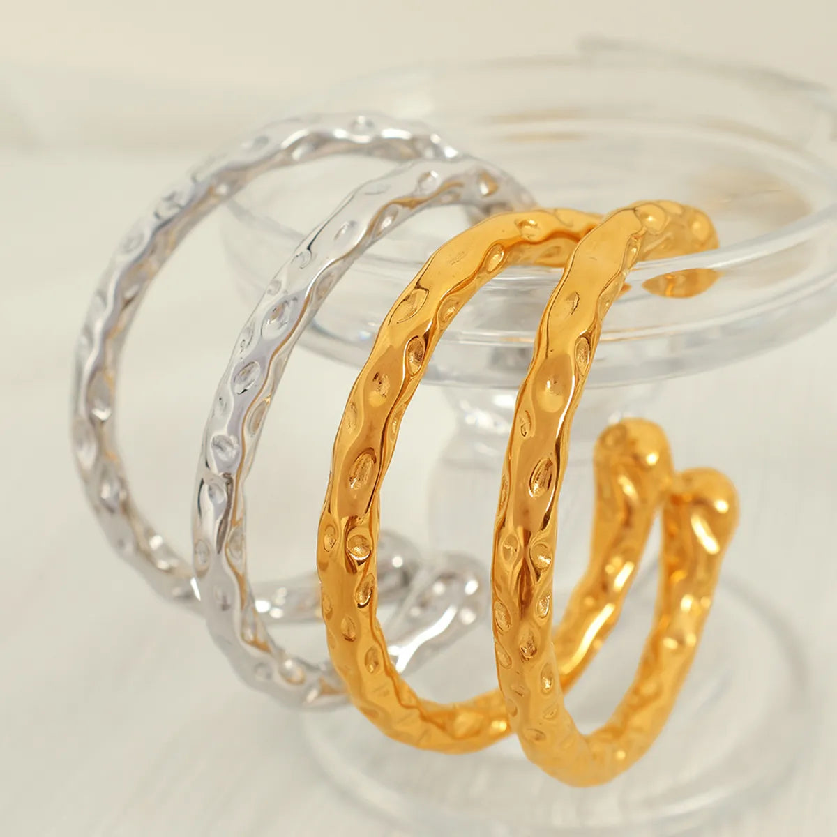 Casual Retro Sweet Irregular 304 Stainless Steel 18K Gold Plated Bangle In Bulk