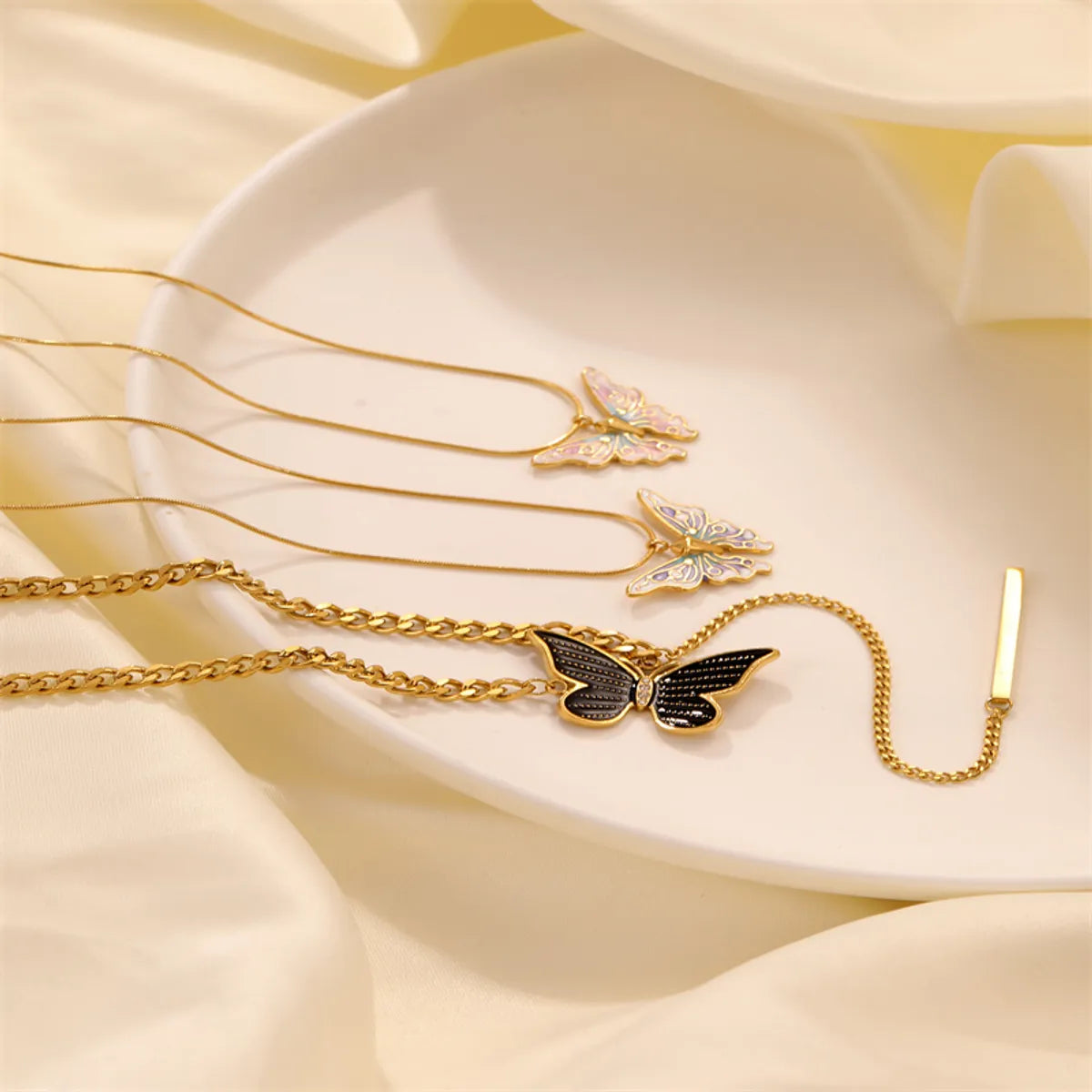 Casual Simple Style Butterfly Stainless Steel Titanium Steel Polishing Plating Gold Plated Pendant Necklace