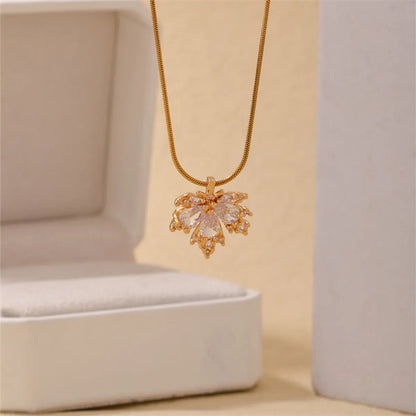 Casual Simple Style Classic Style Maple Leaf Stainless Steel Copper Plating Inlay Zircon Gold Plated Pendant Necklace