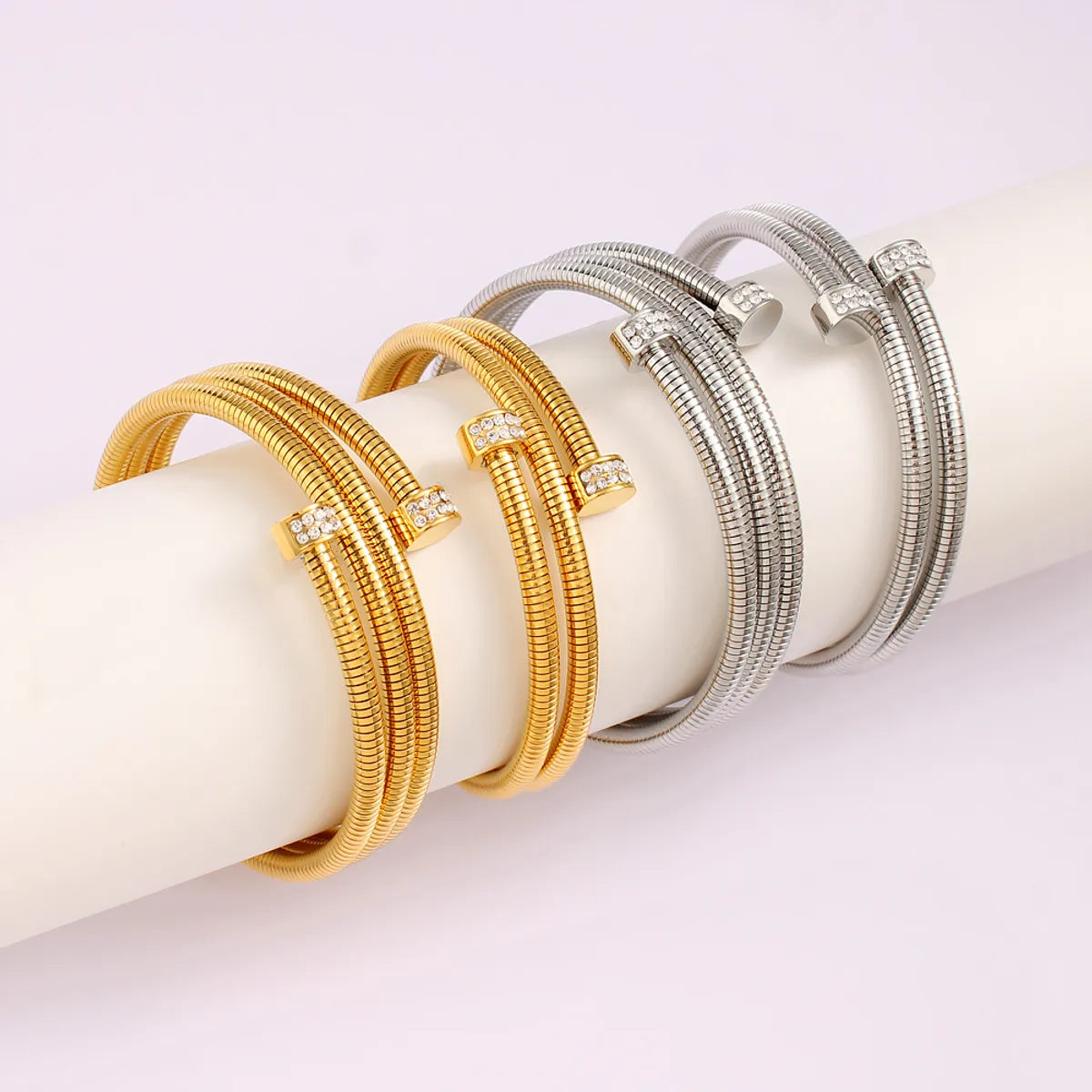 Casual Simple Style Commute Circle Round 304 Stainless Steel 18K Gold Plated Rhinestones Bangle In Bulk