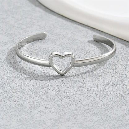 Casual Simple Style Commute Heart Shape Alloy Wholesale Cuff Bracelets