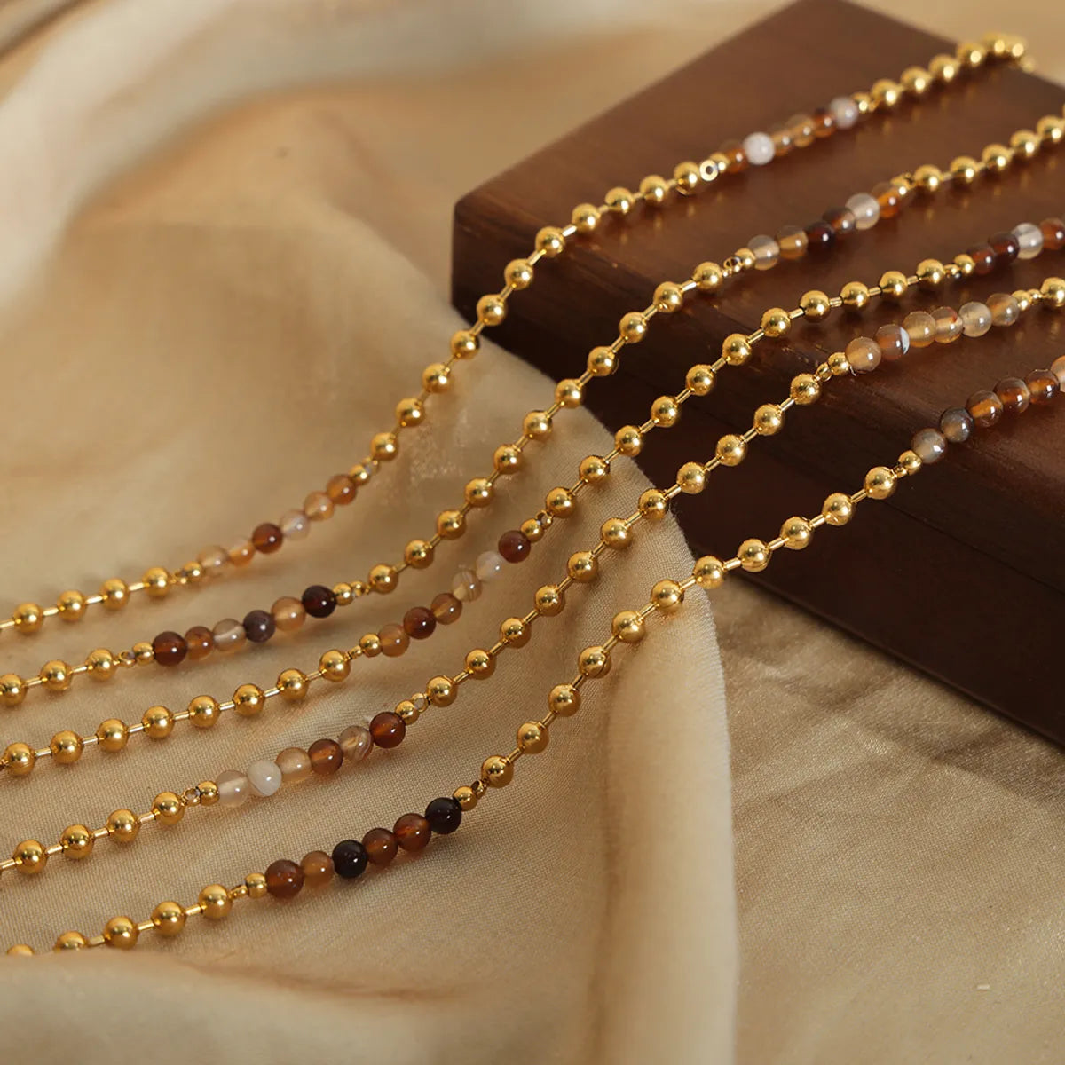 Casual Simple Style Commute Round Natural Stone Titanium Steel Beaded Plating 18k Gold Plated Necklace