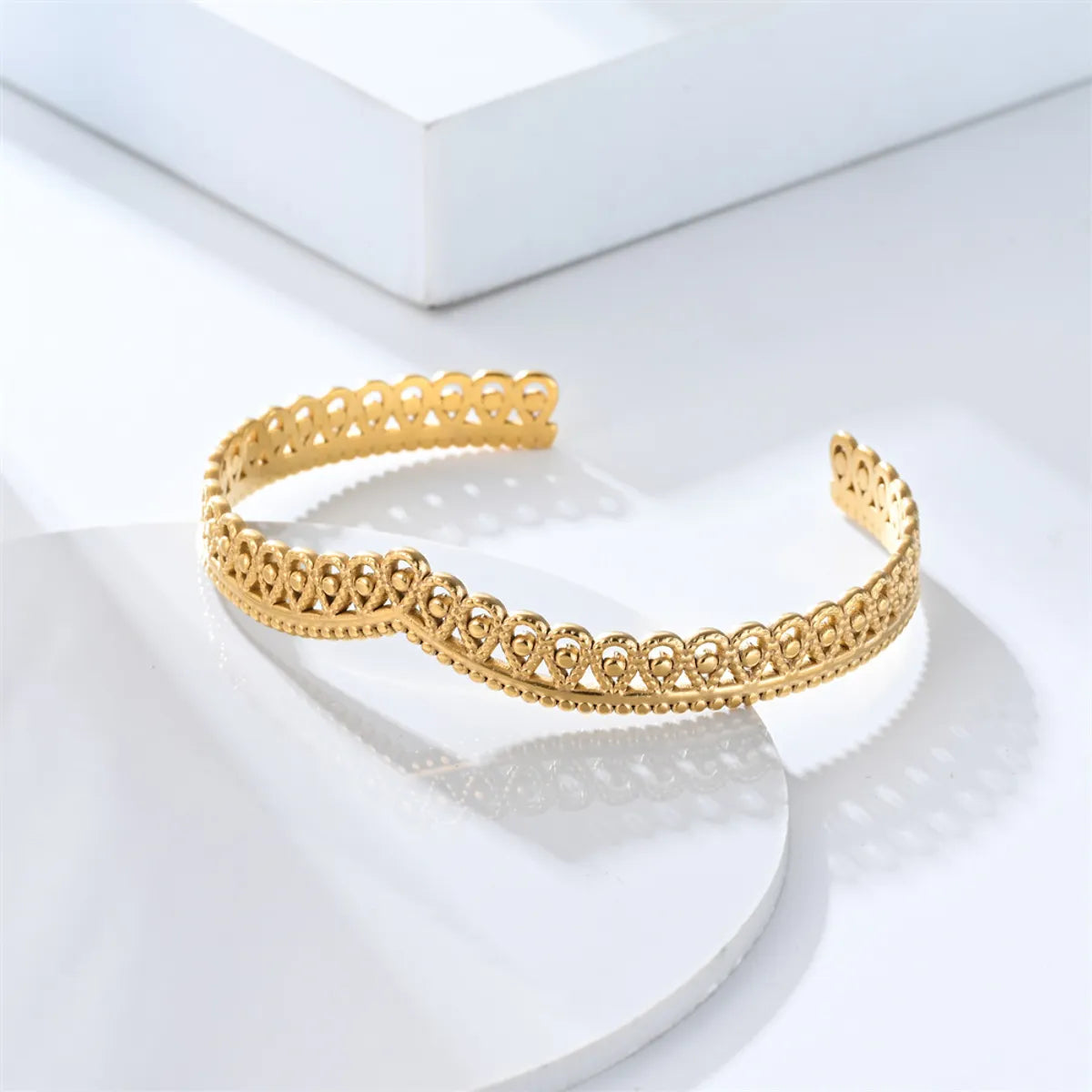 Casual Simple Style Crown Stainless Steel Polishing Hollow Out Bangle