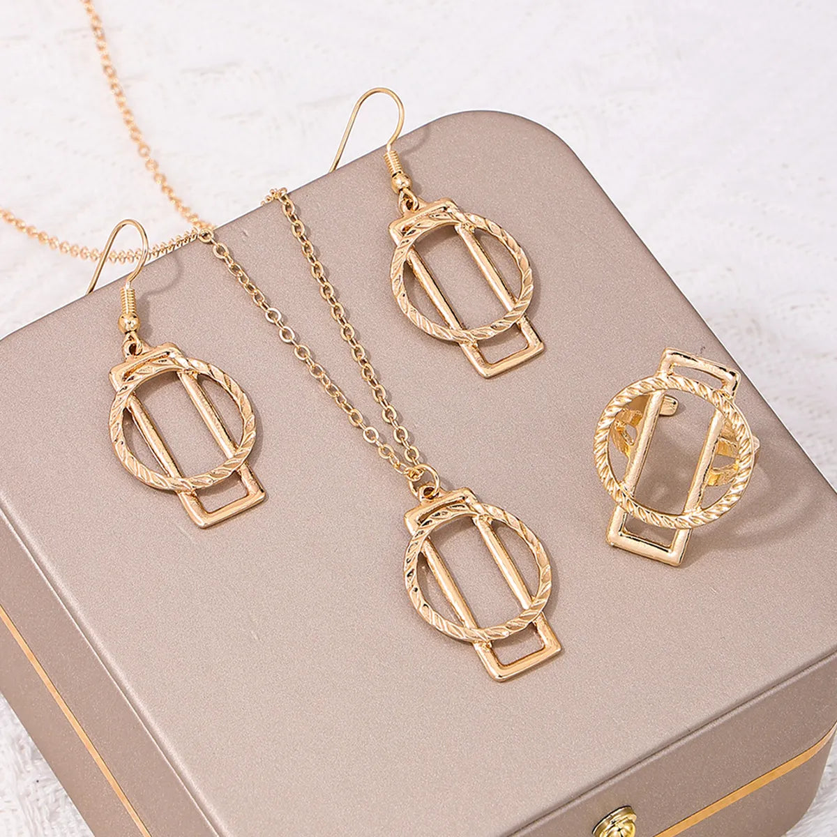 Casual Simple Style Geometric Ferroalloy Women's Jewelry Set