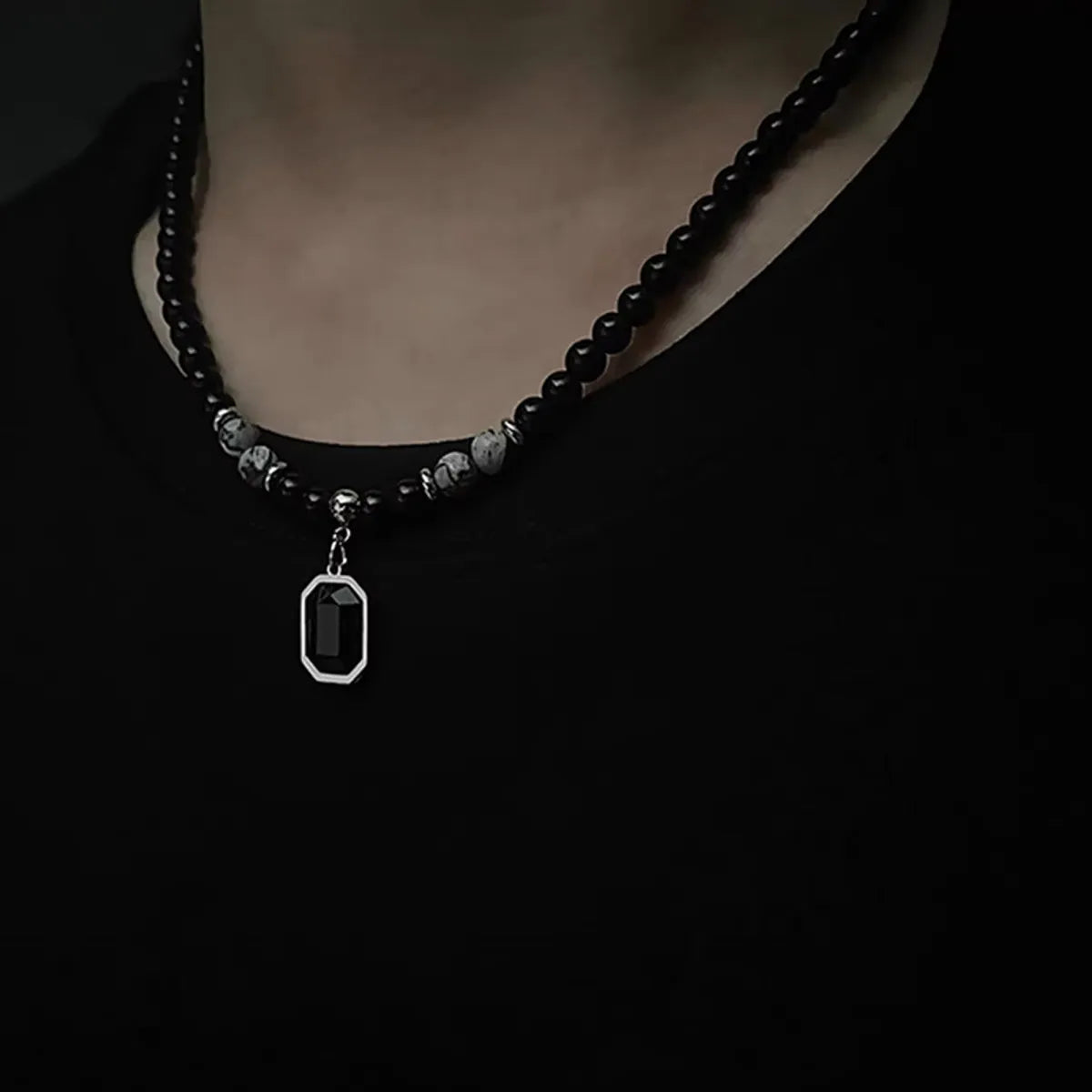 Casual Simple Style Geometric Glass Titanium Steel Pendant Necklace