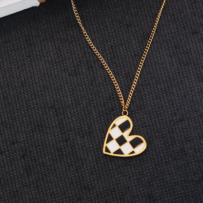 Casual Simple Style Heart Shape Checkered Titanium Steel Enamel Plating 18k Gold Plated Pendant Necklace