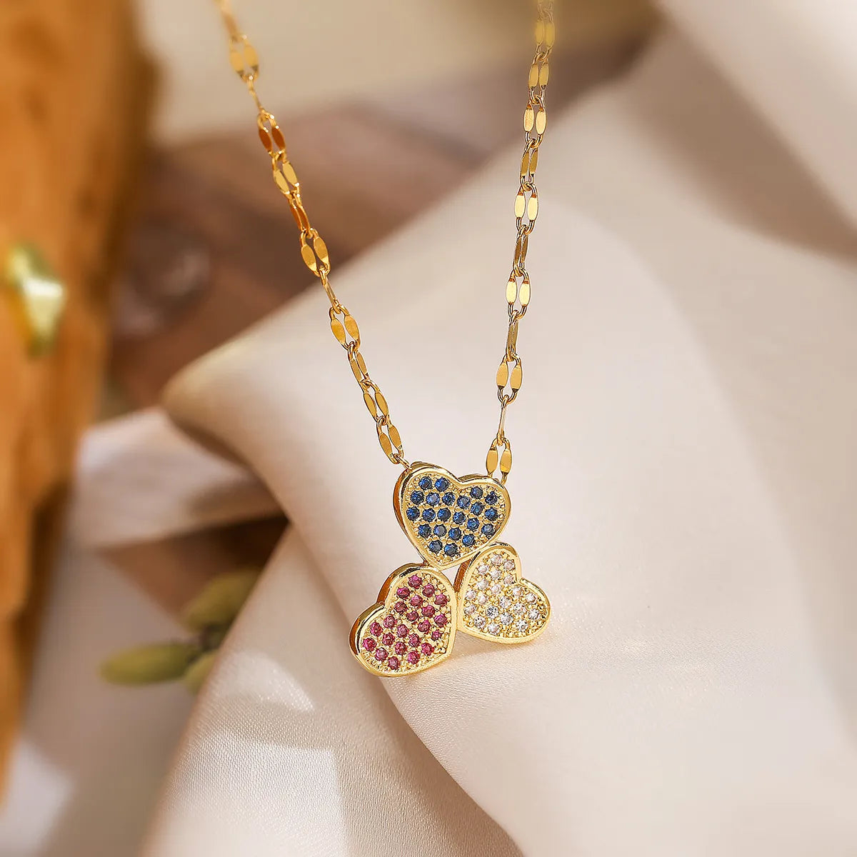 Casual Simple Style Heart Shape Copper Zircon Pendant Necklace