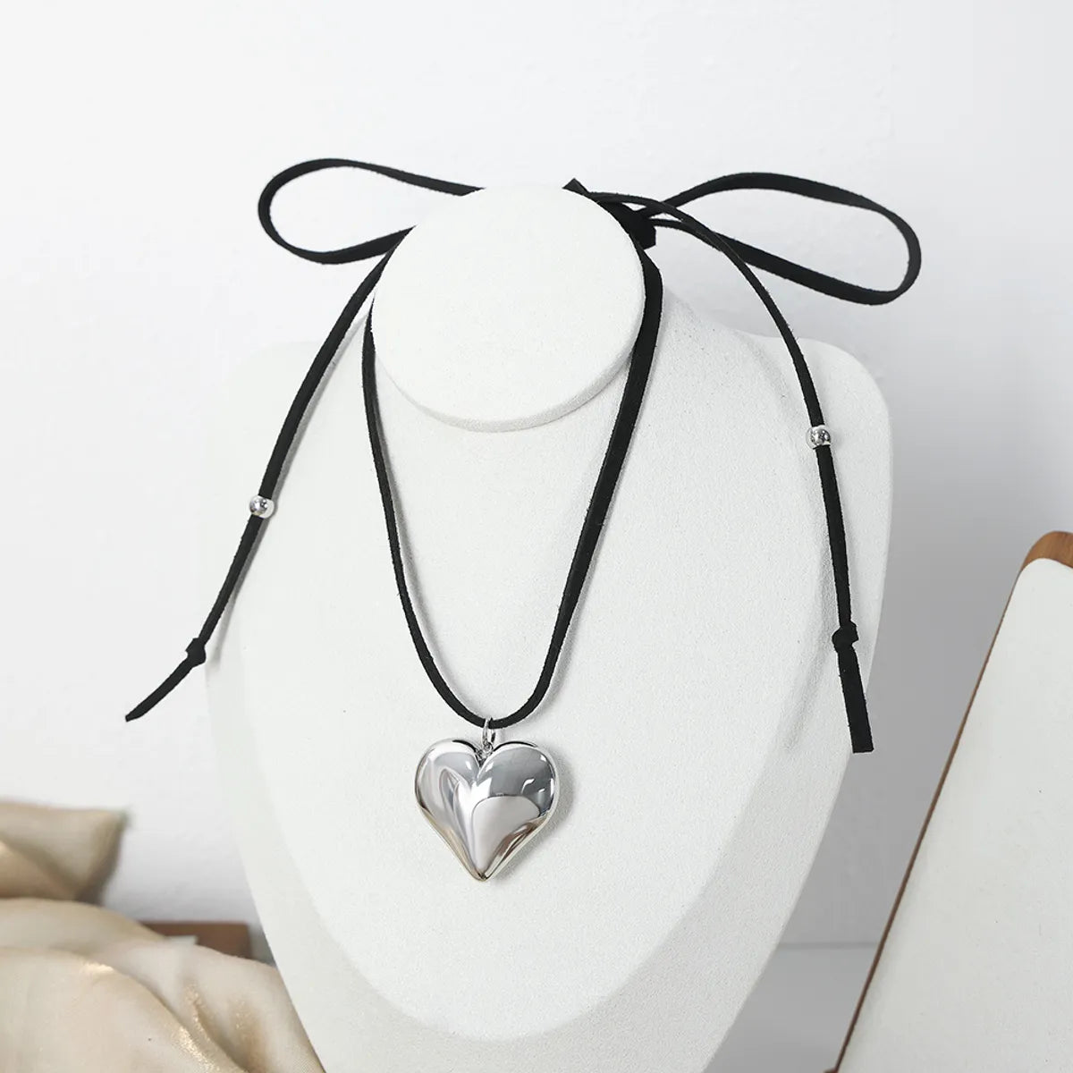 Casual Simple Style Heart Shape Titanium Steel Plating Pendant Necklace