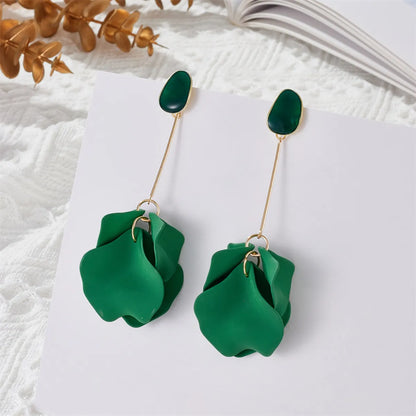 1 Pair Casual Simple Style Petal Stoving Varnish Arylic Drop Earrings