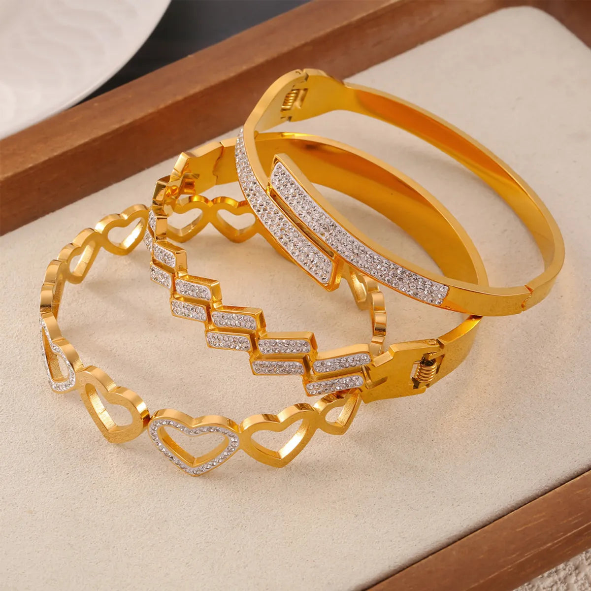 Casual Simple Style Quadrilateral Heart Shape 304 Stainless Steel 18K Gold Plated Rhinestones Bangle In Bulk