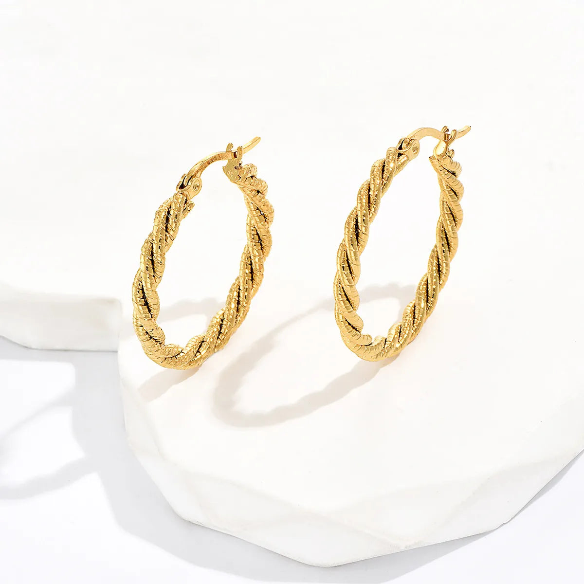 1 Pair Casual Simple Style Round Plating 201 Stainless Steel 18K Gold Plated Hoop Earrings