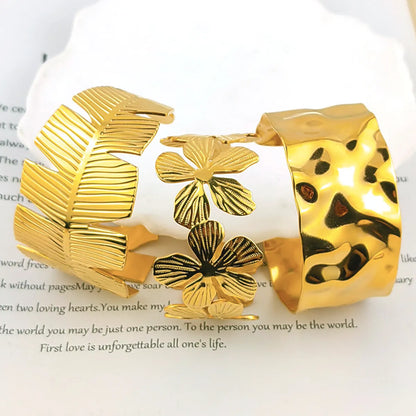 Casual Simple Style Solid Color Flower Butterfly 304 Stainless Steel 18K Gold Plated Bangle In Bulk