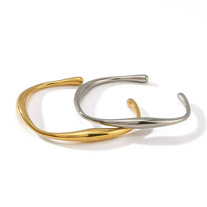 Casual Simple Style Solid Color Titanium Steel 18K Gold Plated Bangle In Bulk