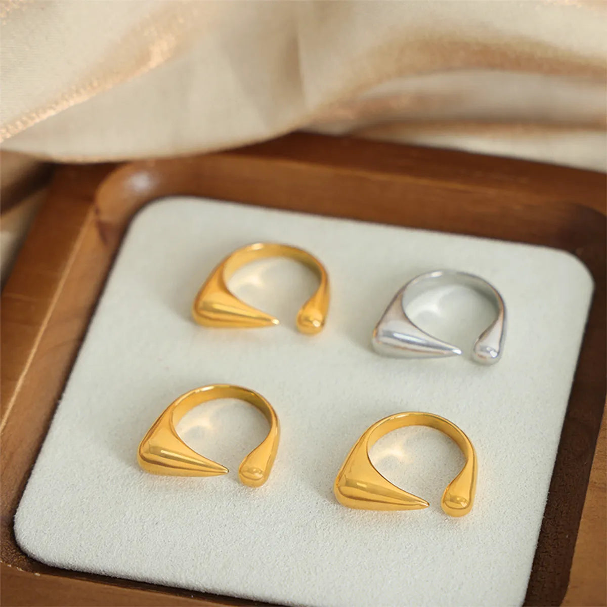 Casual Simple Style Solid Color Titanium Steel Plating 18k Gold Plated Open Rings