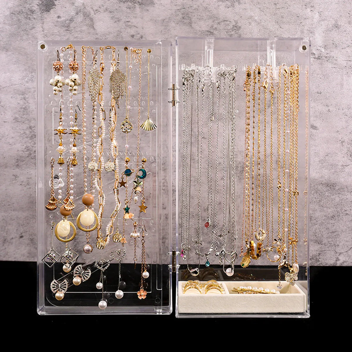 Casual Solid Color Plastic Jewelry Rack