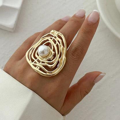 Casual Solid Color Streetwear Geometric Imitation Pearl Alloy Women'S Rings