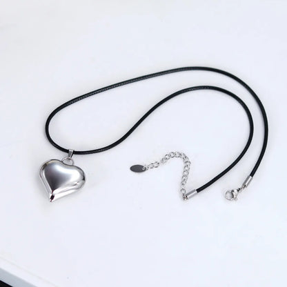 Casual Sweet Commute Heart Shape Titanium Steel Pendant Necklace