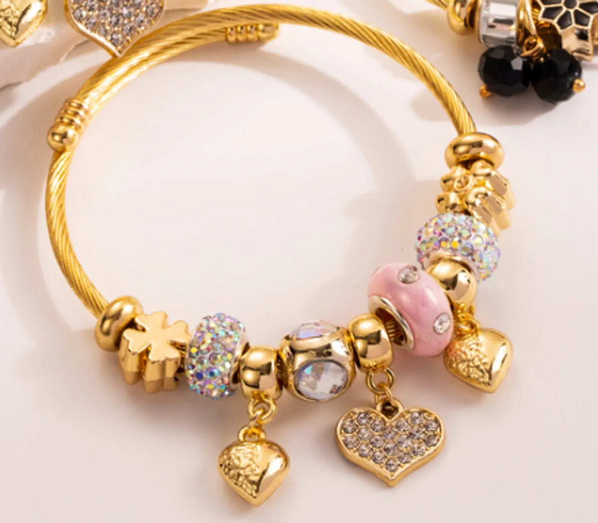 Casual Sweet Heart Shape Elephant Alloy Titanium Steel Enamel Plating Inlay Rhinestones Gold Plated Women's Bangle