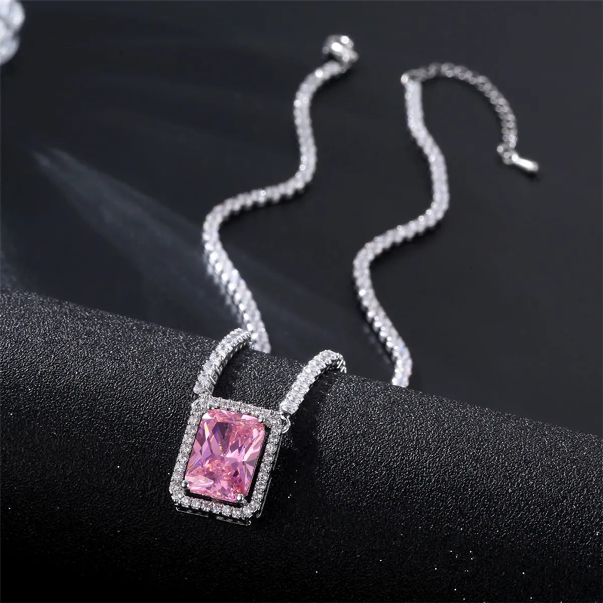 Casual Vintage Style Shiny Rectangle Copper Plating Inlay Zircon White Gold Plated Pendant Necklace