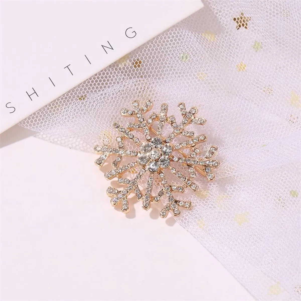 Fashion Snowflake Alloy Plating Diamond Artificial Gemstones Unisex Brooches