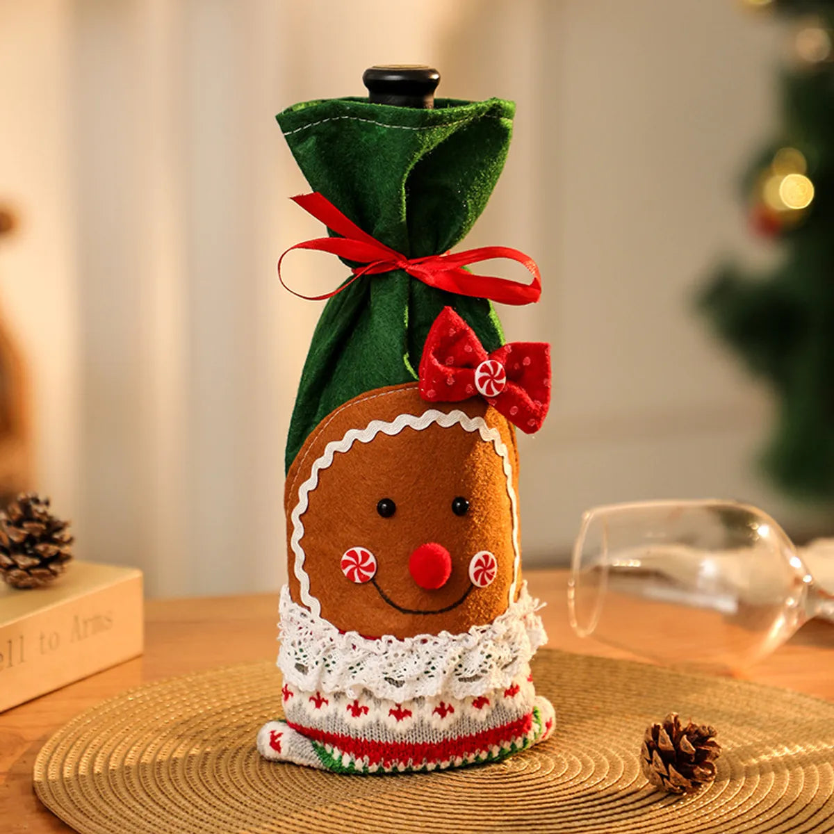 Christmas Cartoon Style Color Block Cloth Nonwoven Holiday Festival Bottle Cover