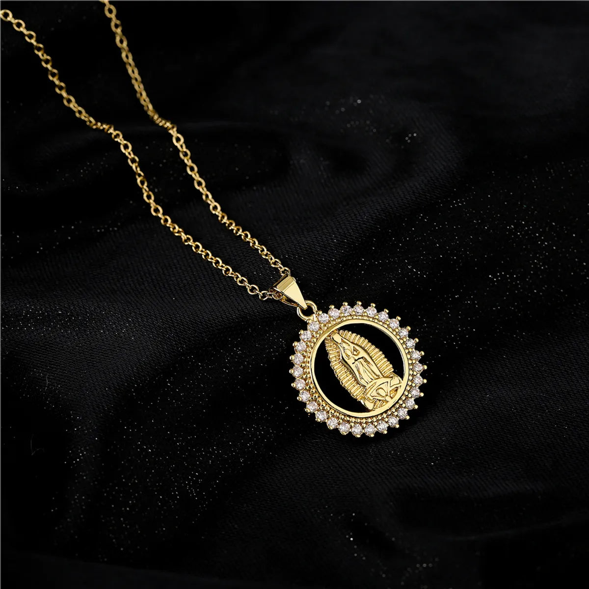 Classic Design Copper Micro-Inlaid Zircon Religious Jewelry New Virgin Mary Necklace