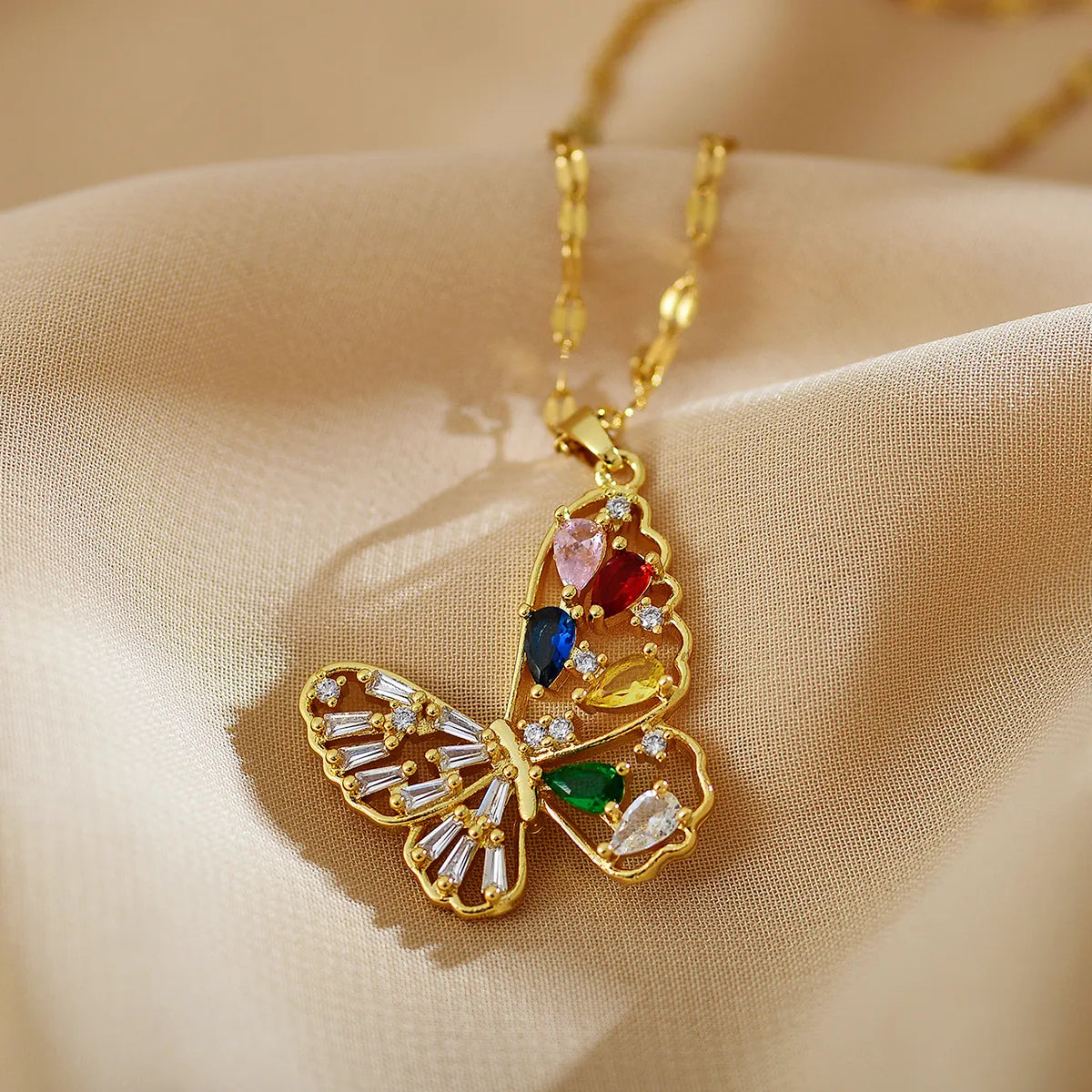 Classic Style Butterfly Titanium Steel Copper Plating Inlay Zircon Pendant Necklace