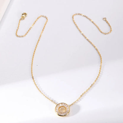 Classic Style Circle Copper 18k Gold Plated Zircon Pendant Necklace In Bulk