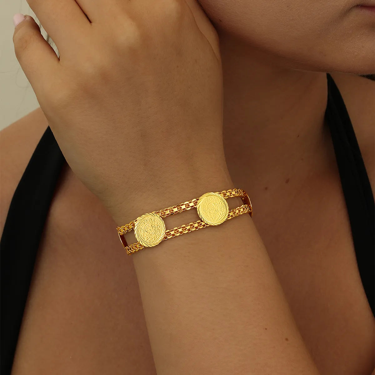 Classic Style Monogram Copper 18k Gold Plated Bracelets In Bulk