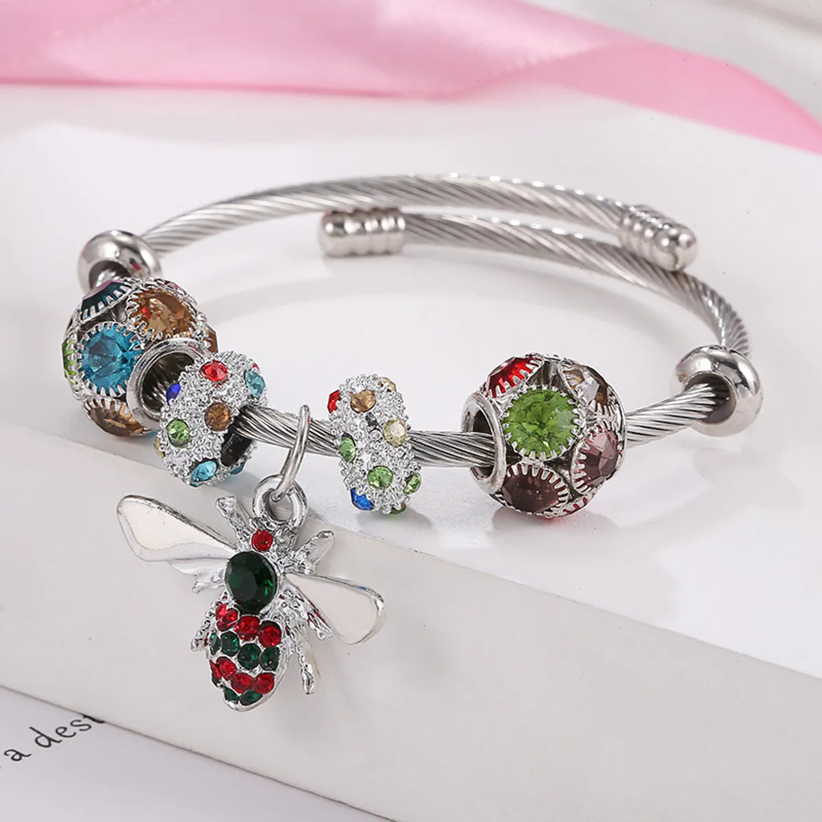 Classic Style Round Bee Stainless Steel Alloy Copper Inlay Artificial Gemstones Bangle