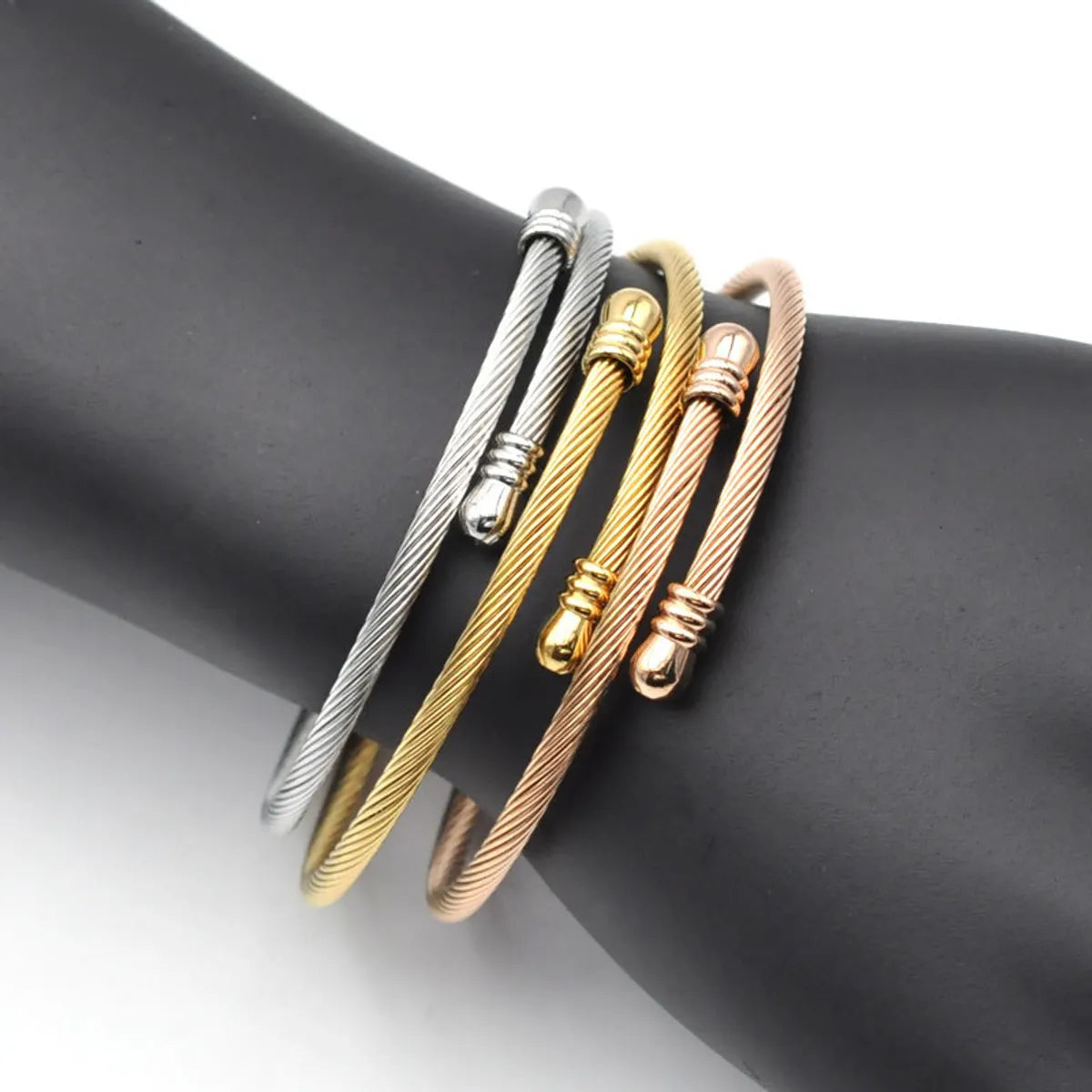 Classic Style Solid Color Stainless Steel Plating Bangle