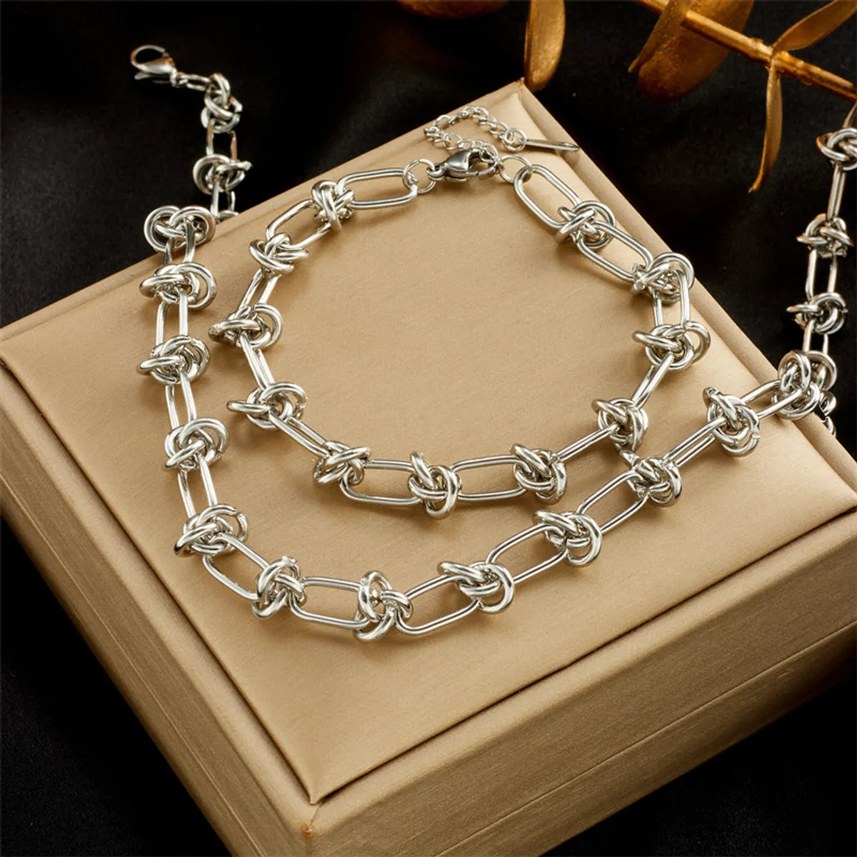 Classic Style Solid Color Titanium Steel Plating Bracelets Necklace