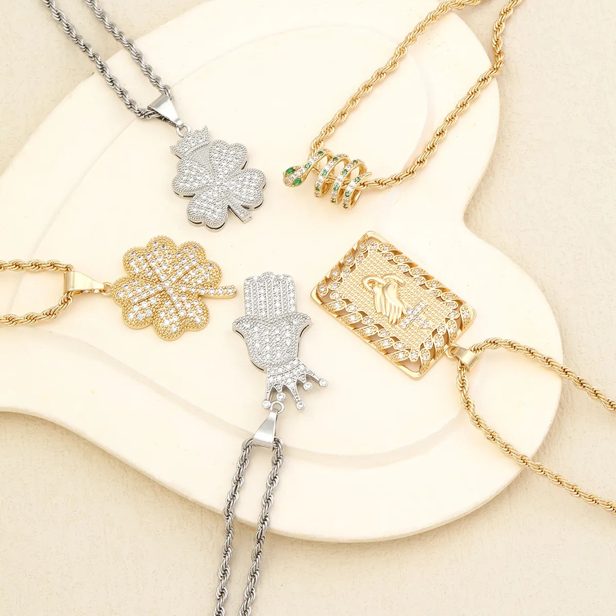 Classical Exaggerated Four Leaf Clover Palm Crown Stainless Steel Plating Inlay Zircon 18k Gold Plated Necklace