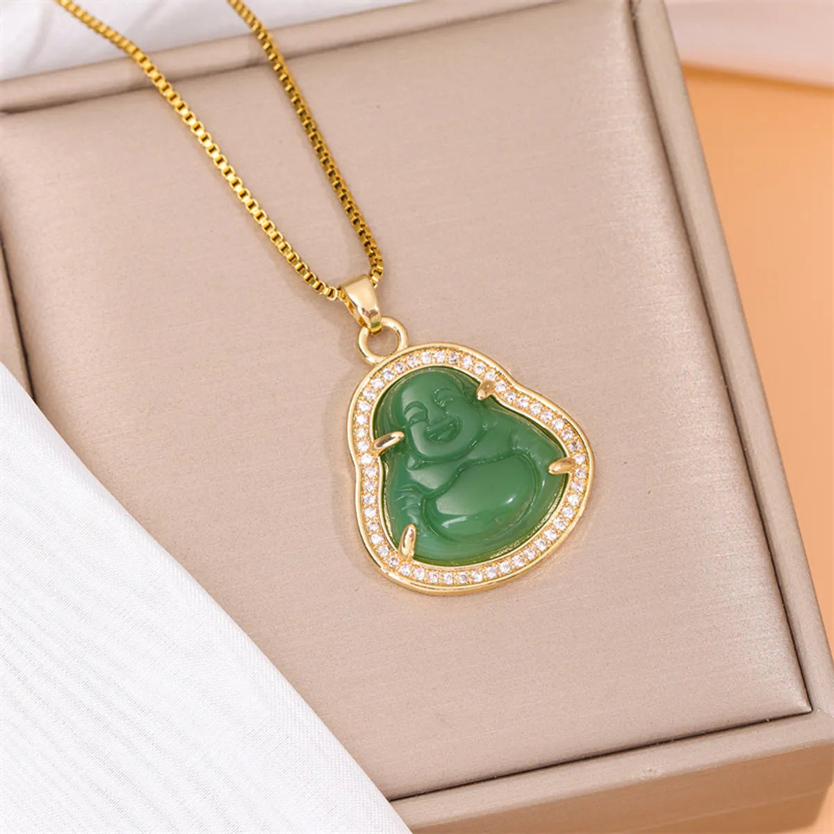 Classical Portrait Stainless Steel Titanium Steel Plating Inlay Jade Zircon 18k Gold Plated Gold Plated Pendant Necklace