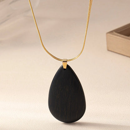 Classical Retro Classic Style Water Droplets Wood Copper Alloy Women'S Pendant Necklace