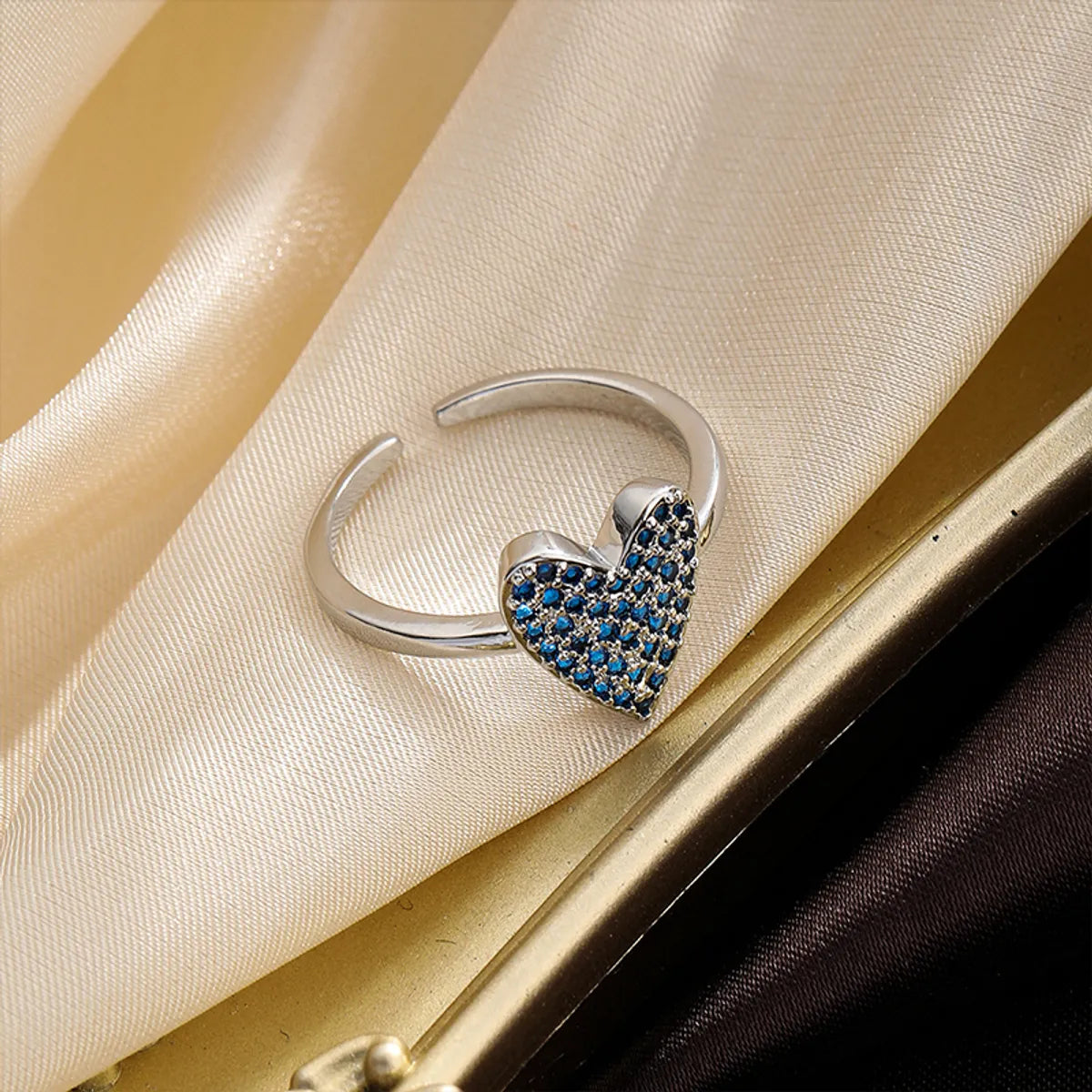 Commute Heart Shape Copper Metal Inlay Zircon Open Rings