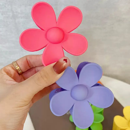 Commute Korean Style Flower Plastic Resin Spray Paint Hair Clip