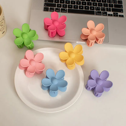 Commute Korean Style Flower Plastic Resin Spray Paint Hair Clip